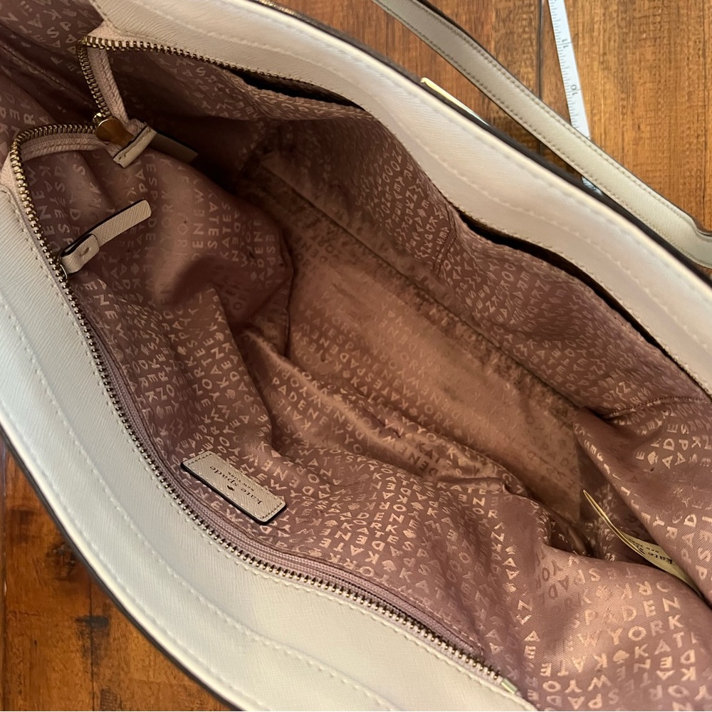Kate Spade | Classic Cream Tote - Picture 7 of 8